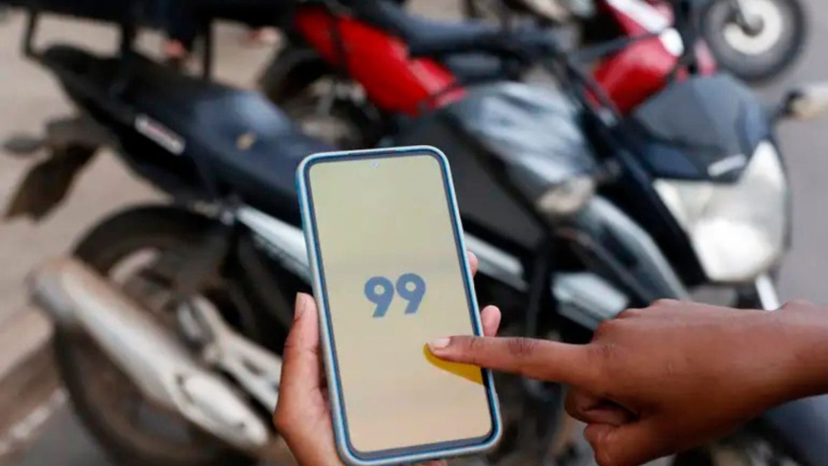 Prefeitura de São Paulo começa a apreender mototáxis