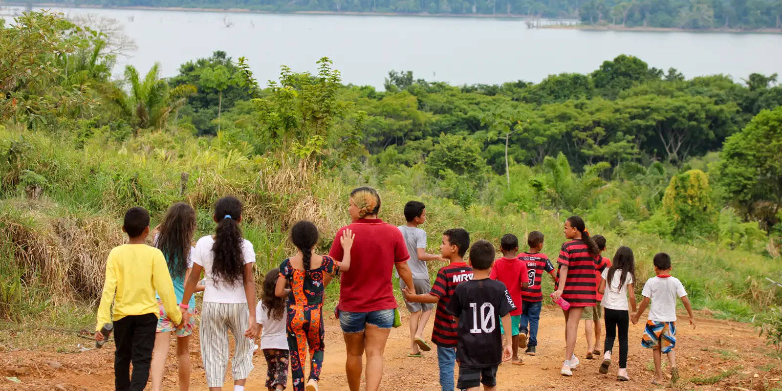 Ações educativas ajudam povos amazônicos a lidar com crise climática