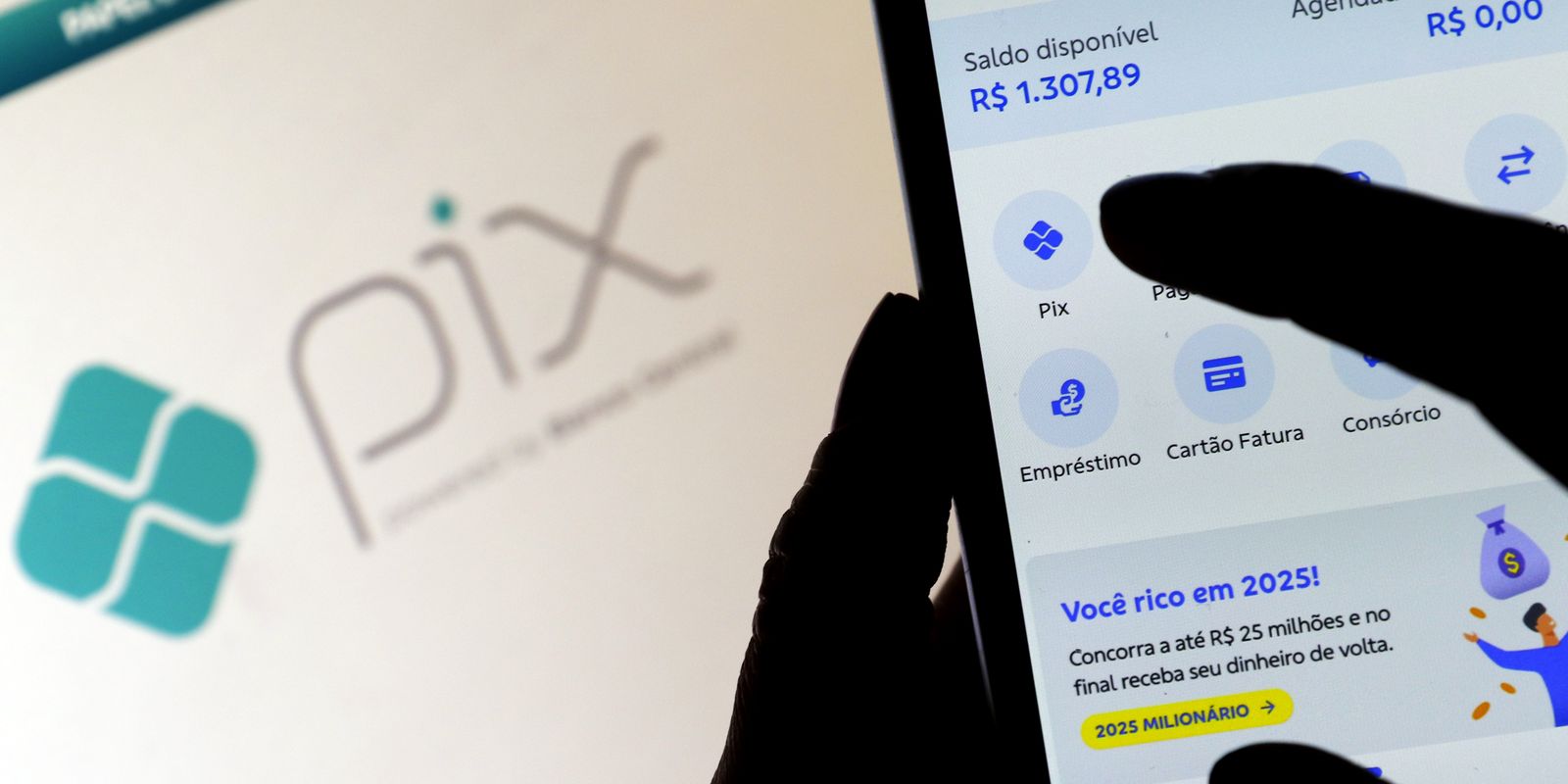 Pix automático torna-se obrigatório e deve substituir boletos e débitos automáticos