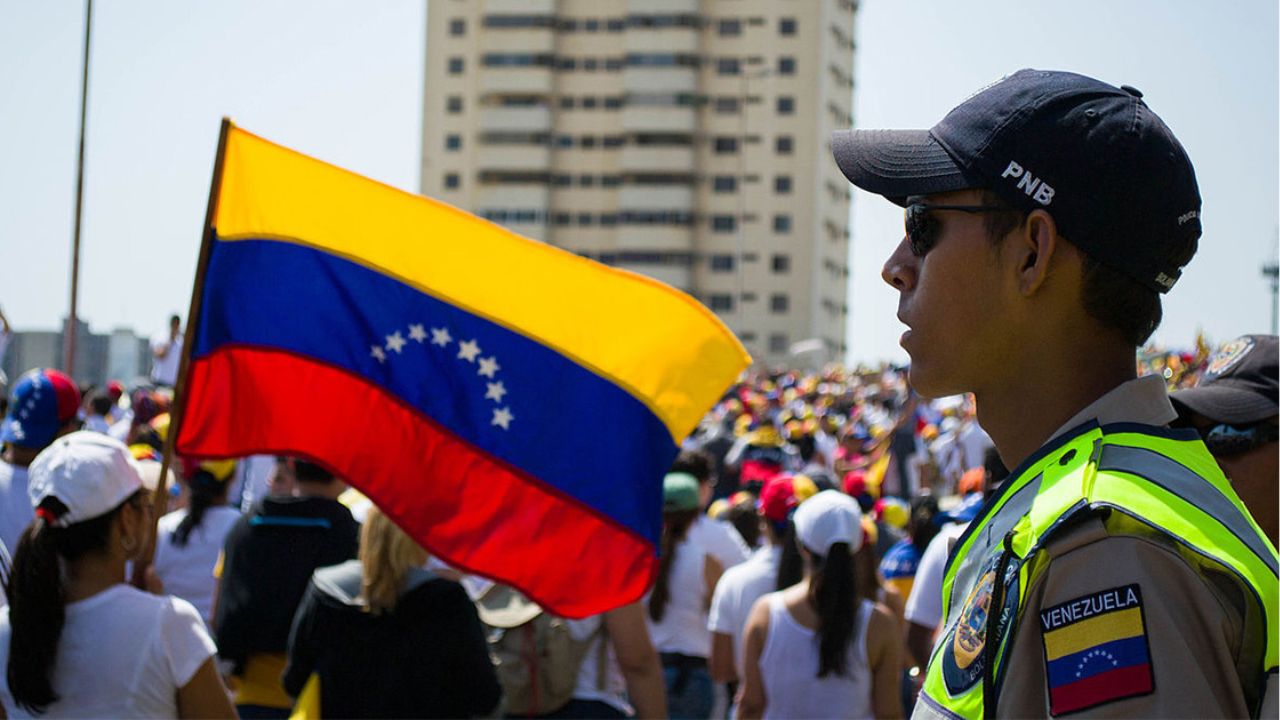 América Latina: dados indicam aumento de regimes autoritários por manipulação de regra eleitoral