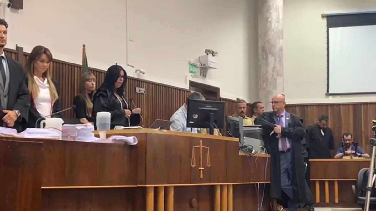Justiça manda bolsonarista condenado por matar petista no PR voltar à prisão domiciliar após condenação