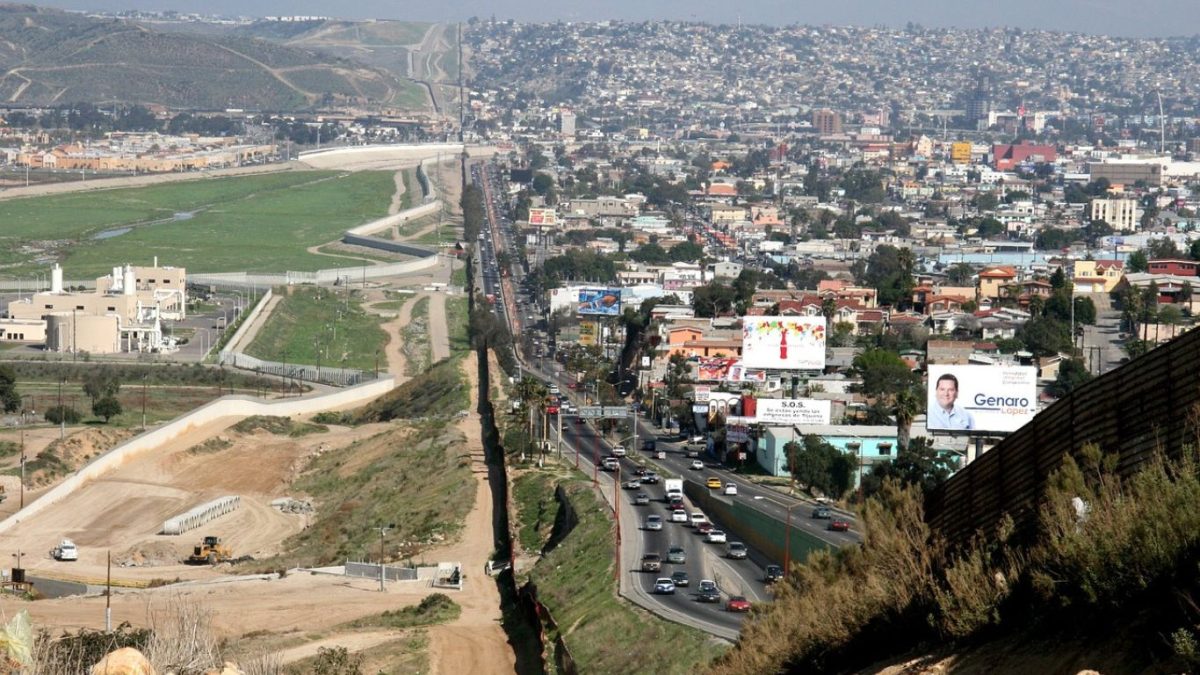 EUA reforçam segurança na fronteira do México com envio de mais 600 soldados