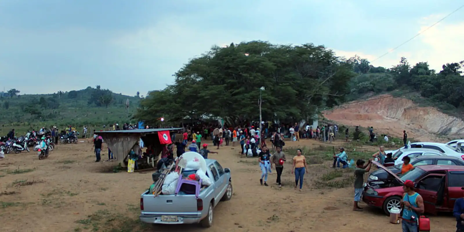 Relatório aponta aumento de conflitos no campo em 2024 e alerta para contaminações por agrotóxicos