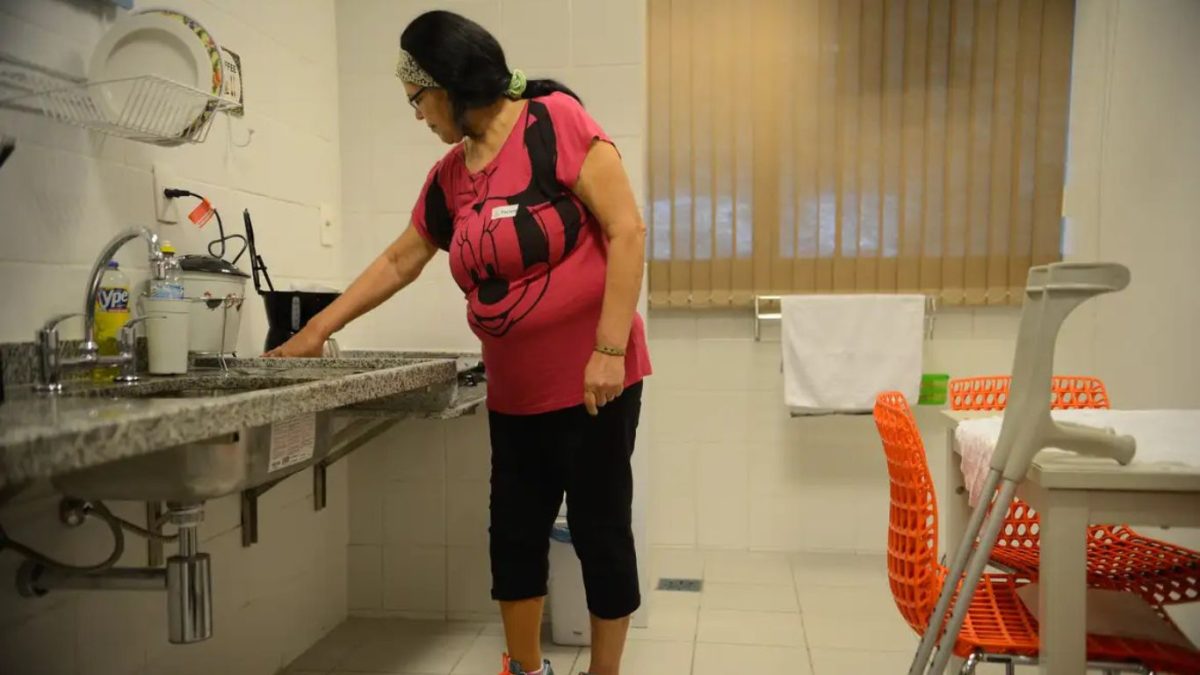Avanços legais ainda contrastam com exploração do trabalho doméstico