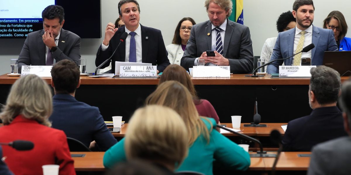 Ministro da Educação afirma que novas regras para EAD protegem população e garantem qualidade