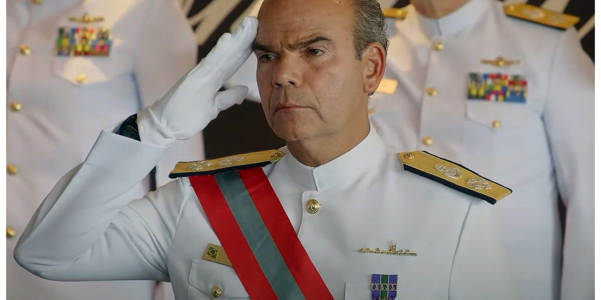 Chefe da Marinha pede dispensa como testemunha de ação do golpe