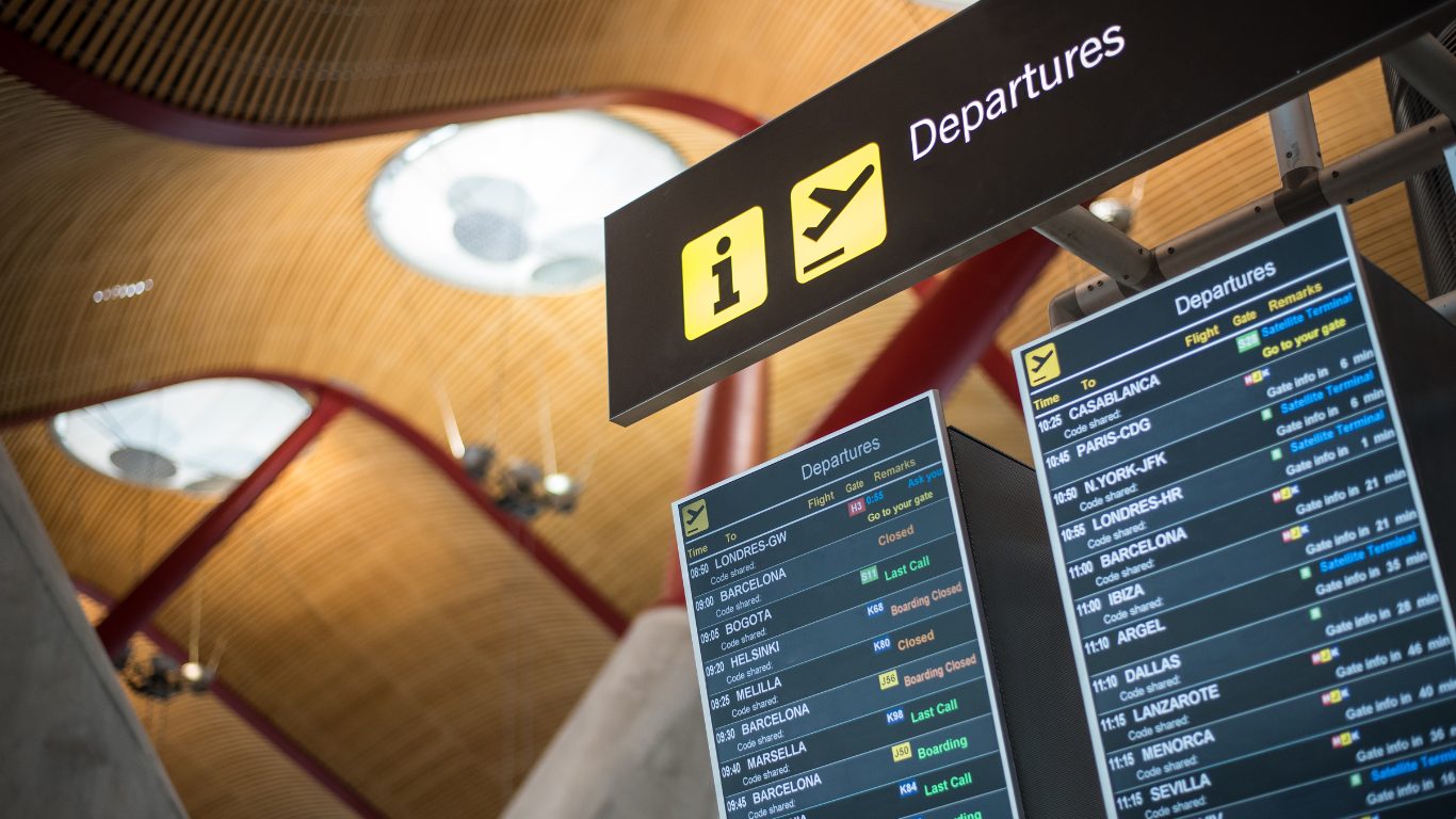 Agências de viagem são condenadas por prejuízo a passageiros após mudança de horário de voo