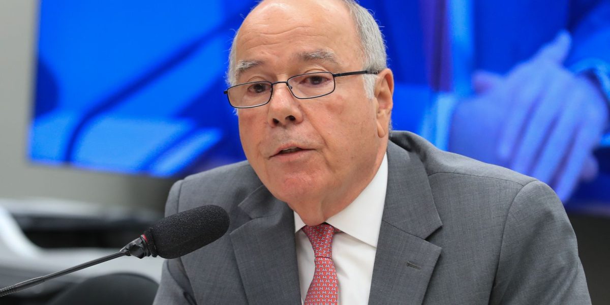 Itamaraty negocia saída de políticos brasileiros de Israel em meio a tensão com Irã