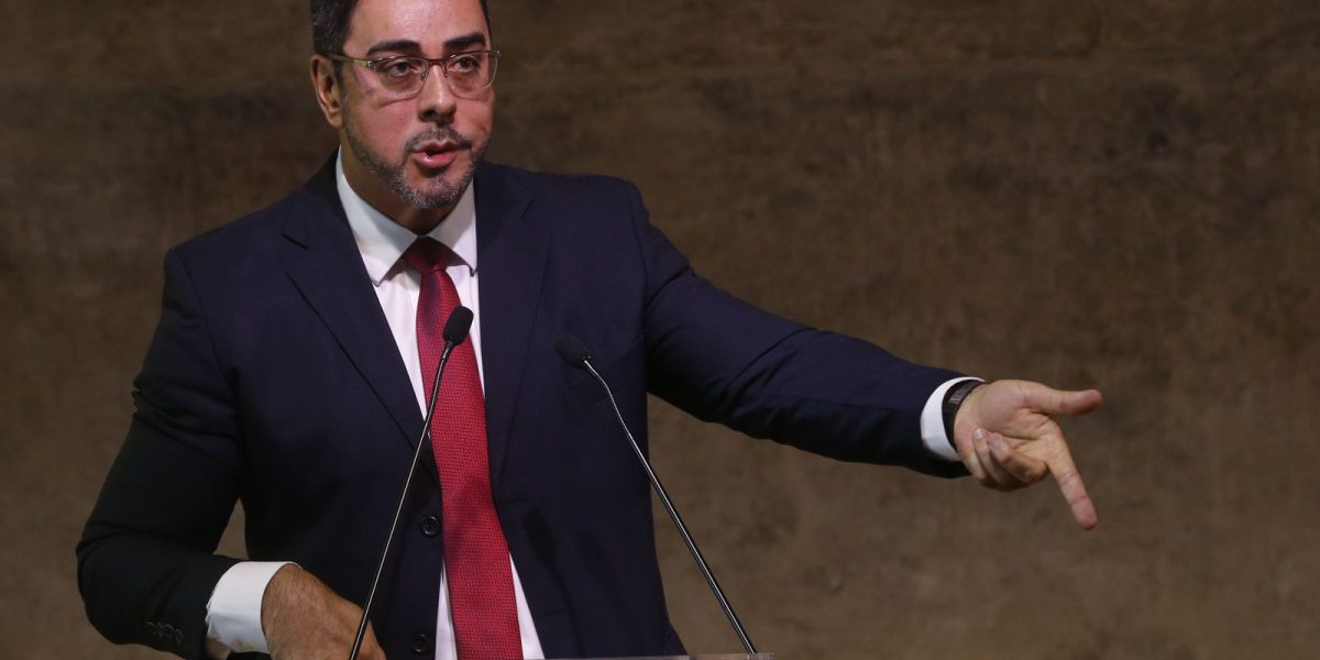 OAB inicia processo que pode cassar registro do ex-juiz Marcelo Bretas