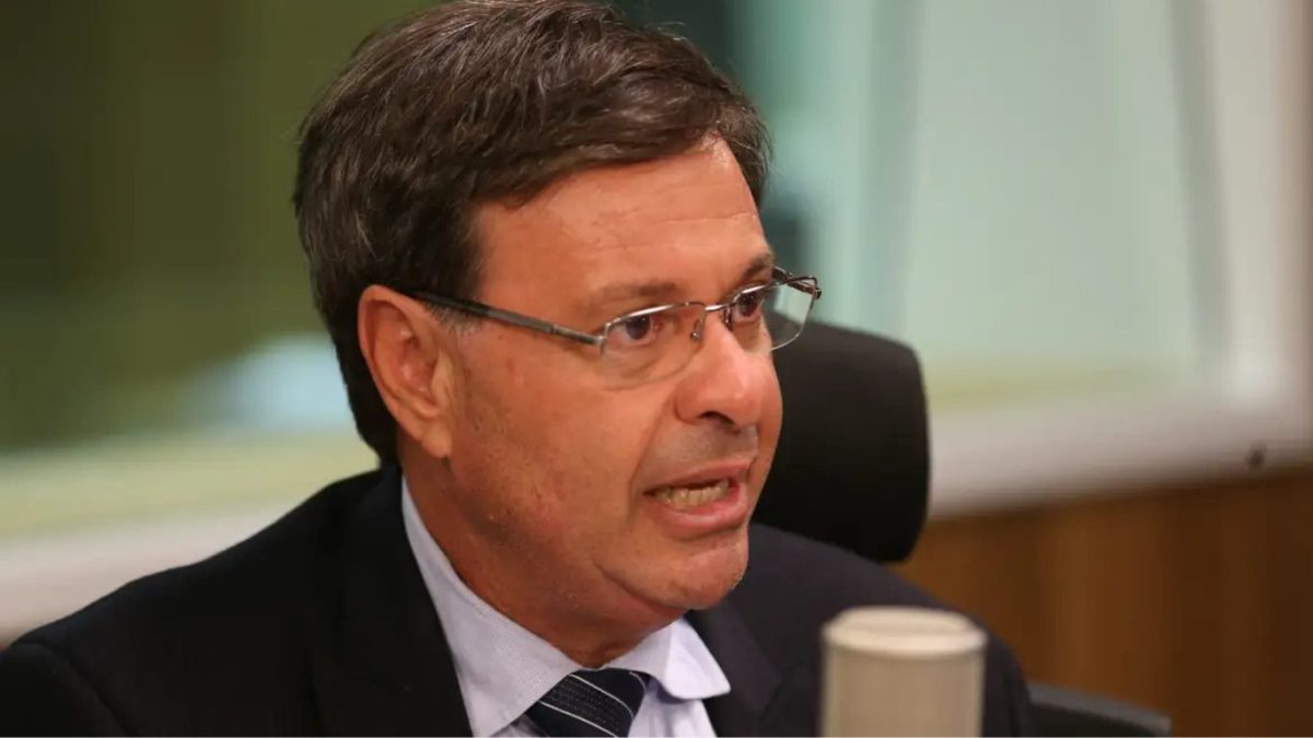 Ex-ministro Gilson Machado é preso pela Polícia Federal