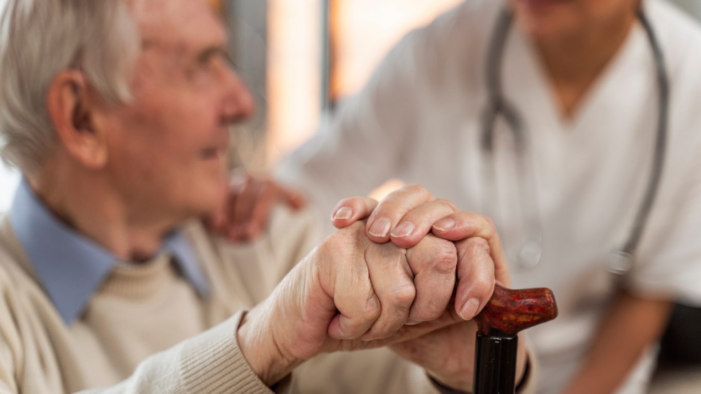 Mantida condenação de homem que roubou idoso de 88 anos