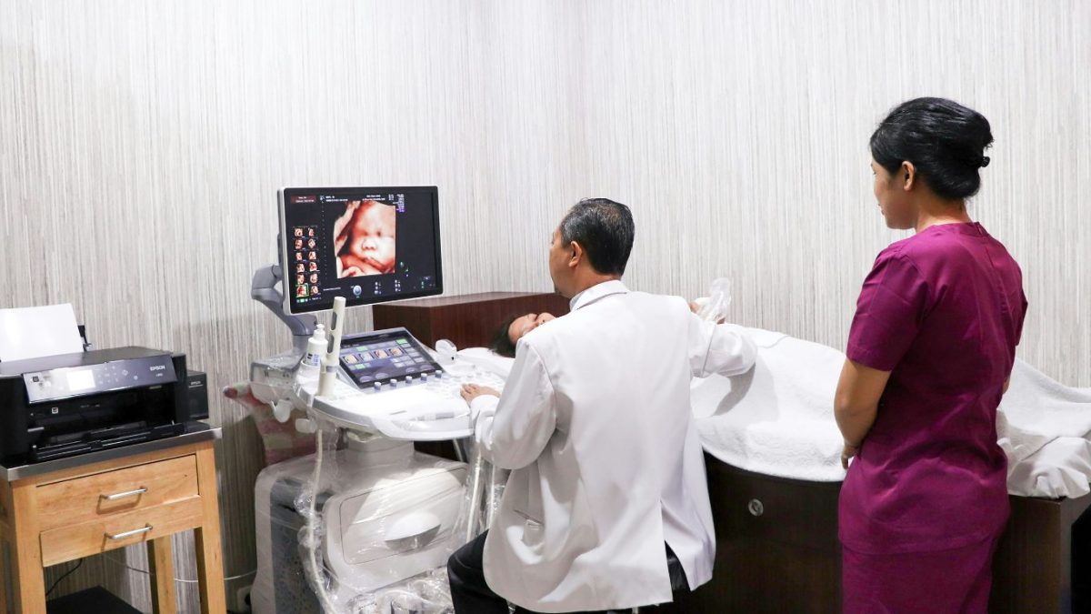 Médico obstetra é condenado por morte de paciente após parto