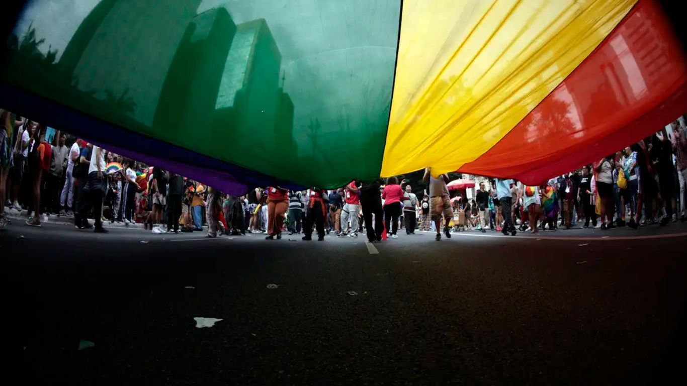 MPF aciona Justiça para suspender resolução do CFM que restringe tratamentos para crianças e adolescentes trans