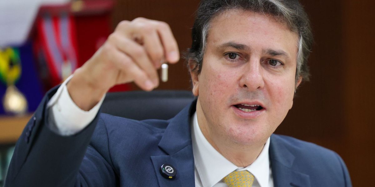Brasil fica abaixo da meta de alfabetização infantil em 2024; MEC aponta impacto das chuvas no RS