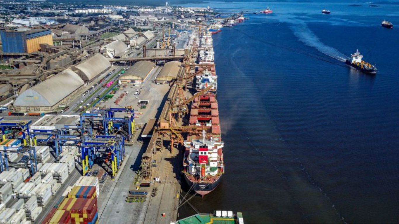 Porto de Paranaguá responderá por adicional de insalubridade a terceirizado