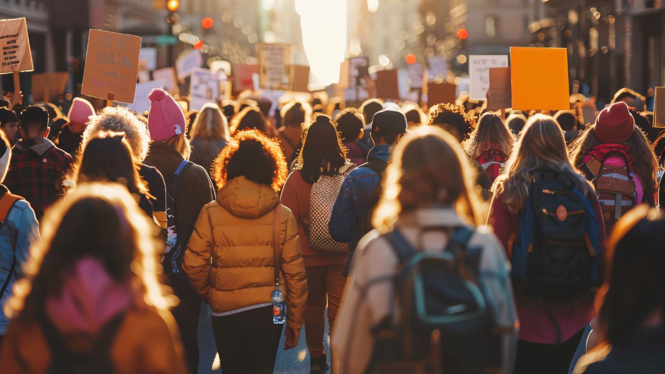 Autocracias superam democracias no mundo, aponta Relatório da Democracia 2025