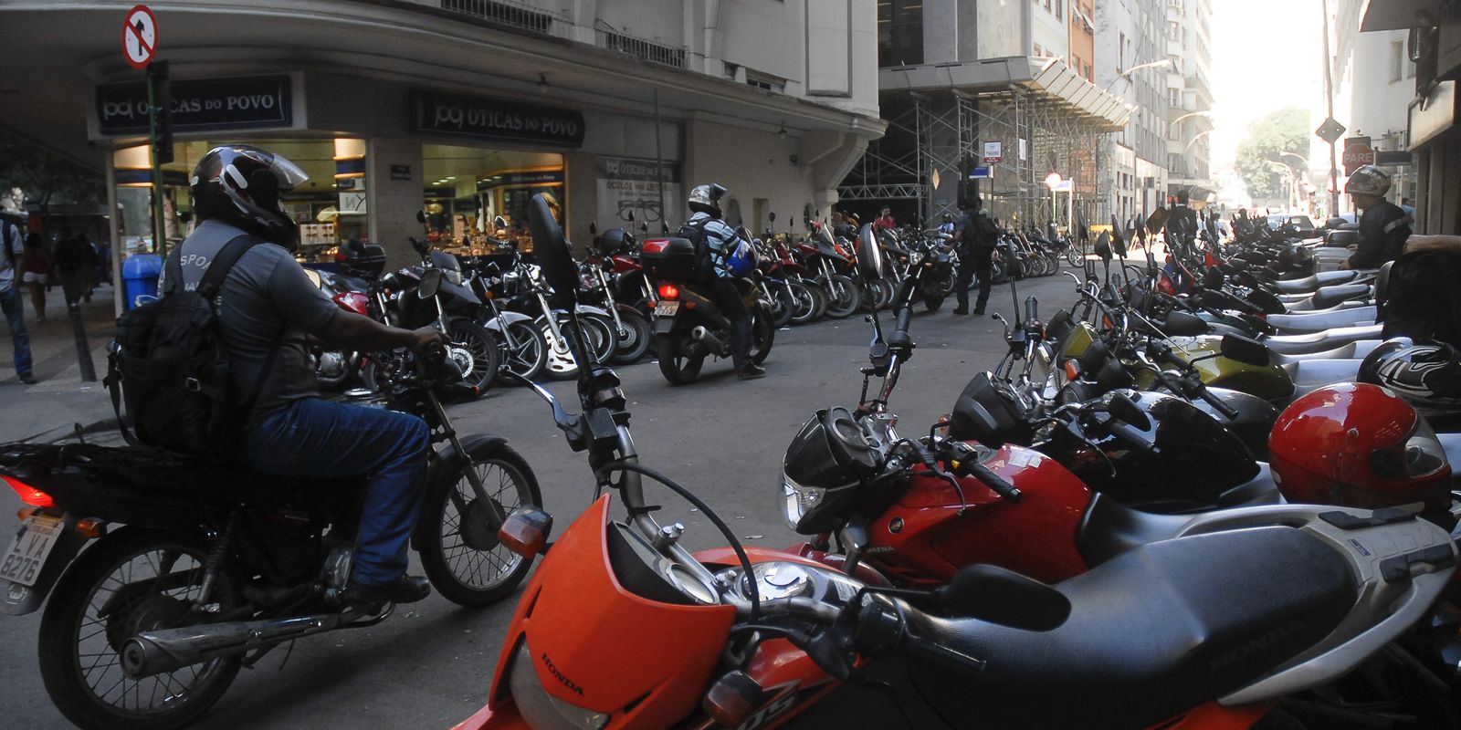 Uso de motocicletas avança em regiões fora dos grandes centros e frota nacional cresce 42% em 10 anos