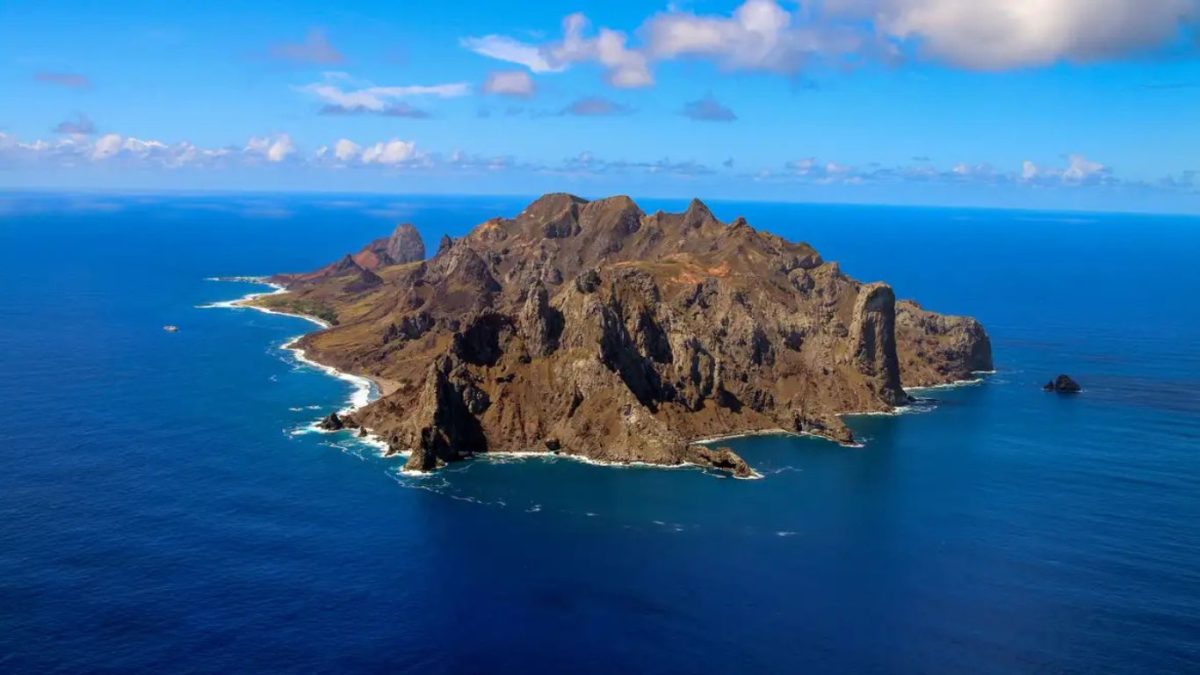 Estudo do Museu Nacional revela desafios e avanços na recuperação ambiental da Ilha de Trindade