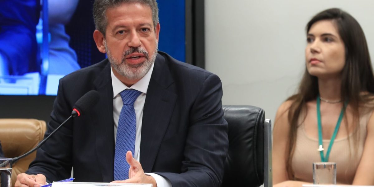 Faixa de isenção parcial do IR é ampliada para até R$ 7.350