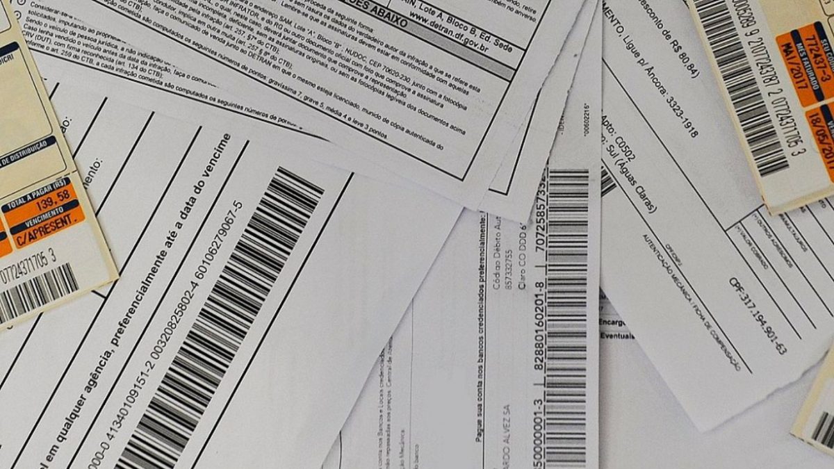 Operadora de telefonia é condenada por cobrar cliente em nome de terceiro