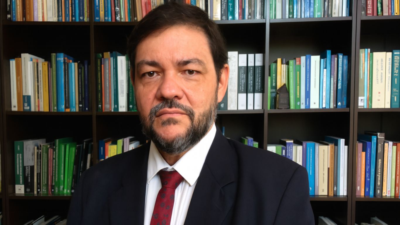 Brasil pode contestar tarifa de Trump na OMC, mas escalada comercial é arriscada, diz professor da USP