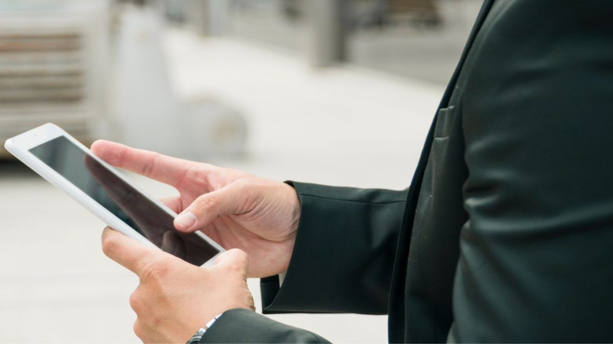 Descumprimento de funções por uso de celular motiva justa causa