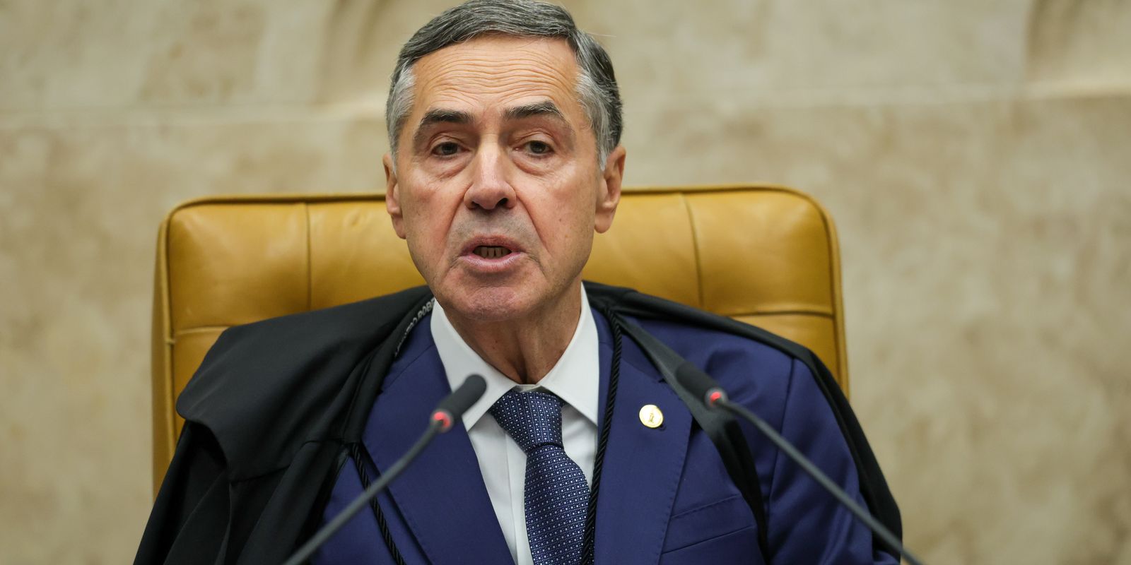 Barroso reage a críticas e diz que falar em “ditadura do Judiciário” é impróprio e injusto