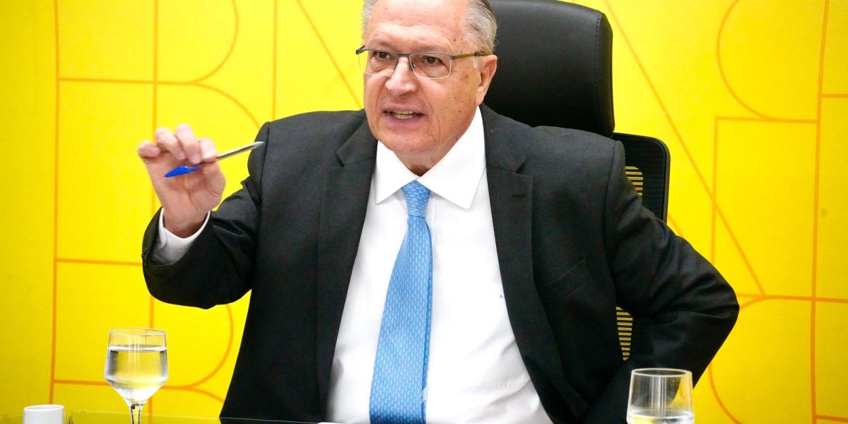 Brasil aciona Lei de Reciprocidade em resposta ao tarifaço dos EUA