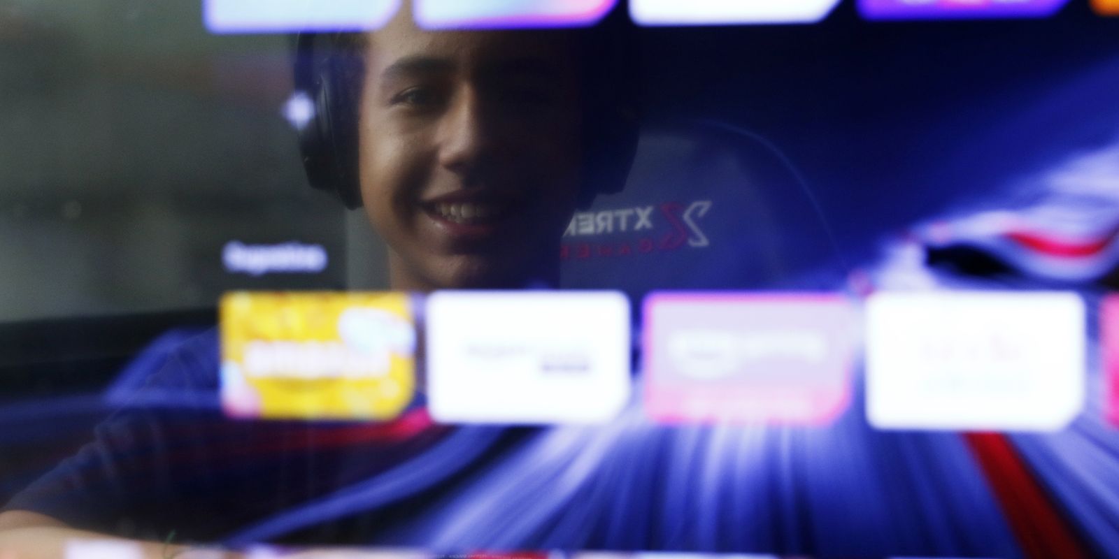 Câmara discute regulação da internet para proteger crianças e adolescentes
