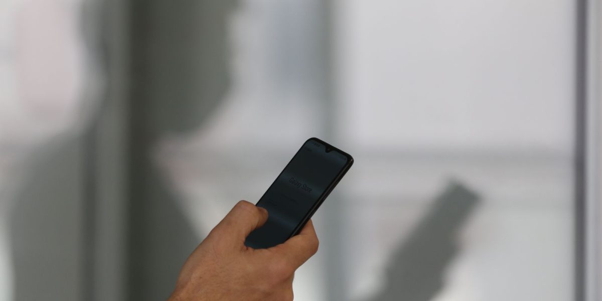Quatro milhões de trabalhadores poderão migrar crédito consignado antigo direto pelo celular