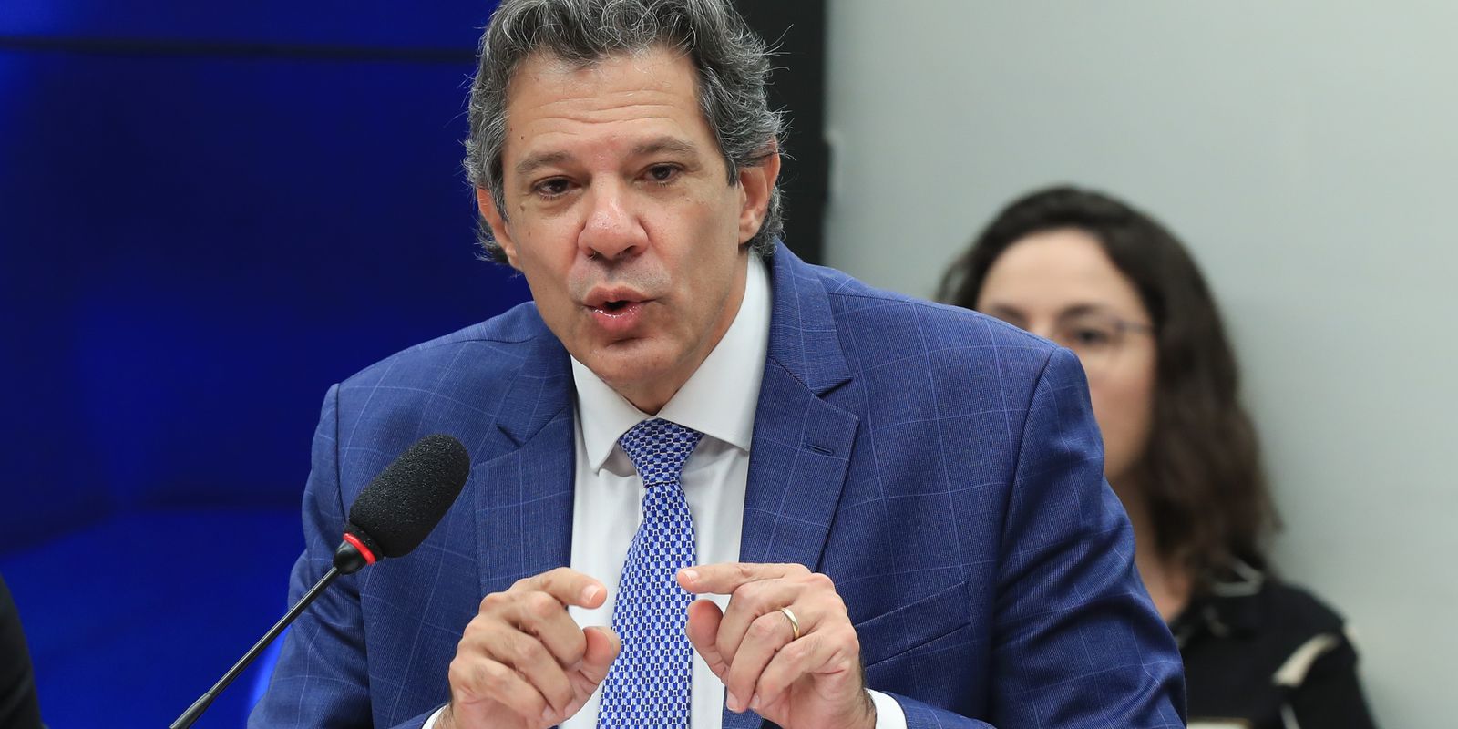 Brasil cogita incluir minerais críticos e terras raras em acordo com os EUA para contornar tarifaço