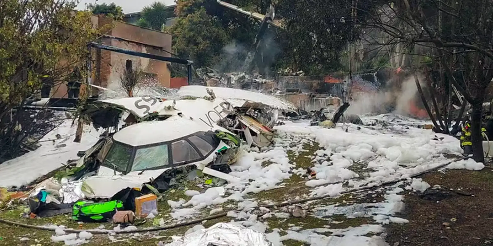 Um ano após tragédia da Voepass em Vinhedo, famílias inauguram memorial para vítimas do voo