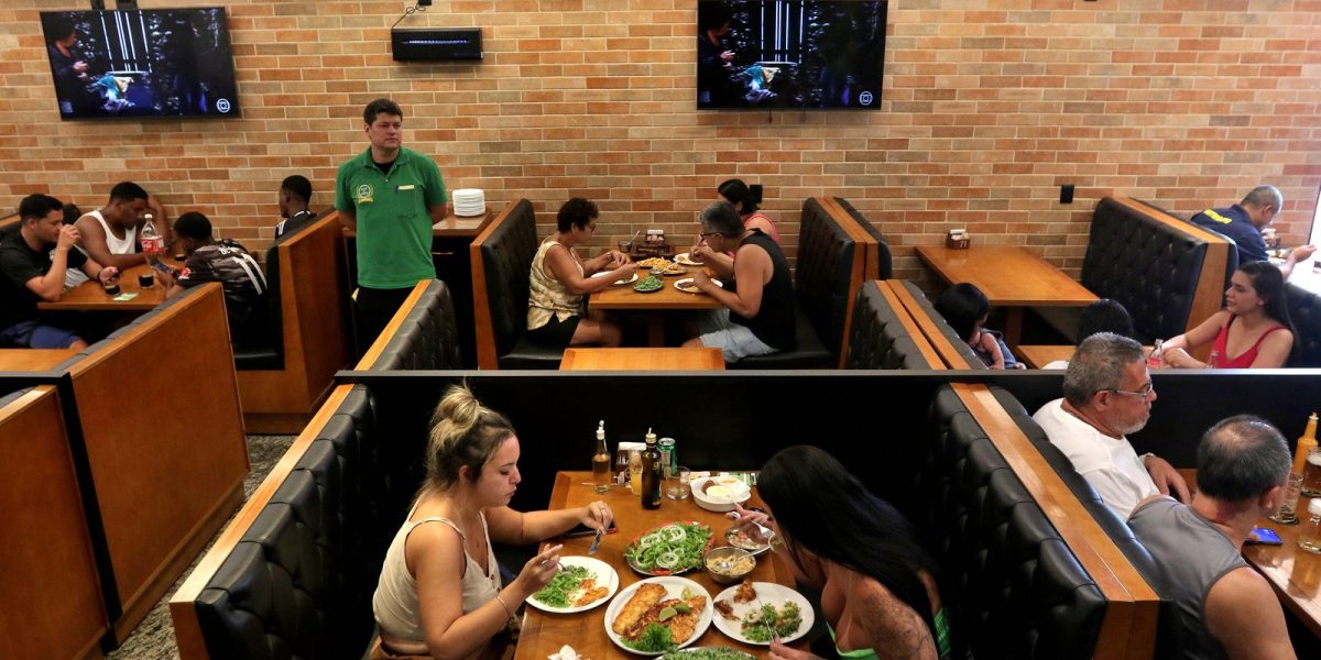 Setor de bares e restaurantes registra melhor desempenho desde pandemia