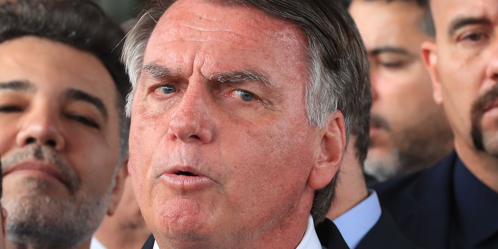 Bolsonaro e aliados podem começar a cumprir penas até dezembro, se STF rejeitar recursos