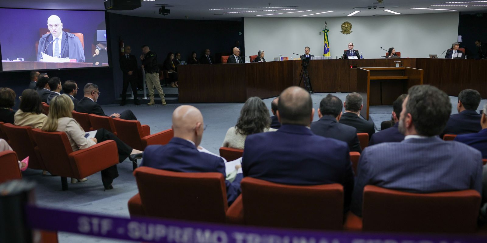 STF inicia julgamento histórico de Bolsonaro e aliados por tentativa de golpe