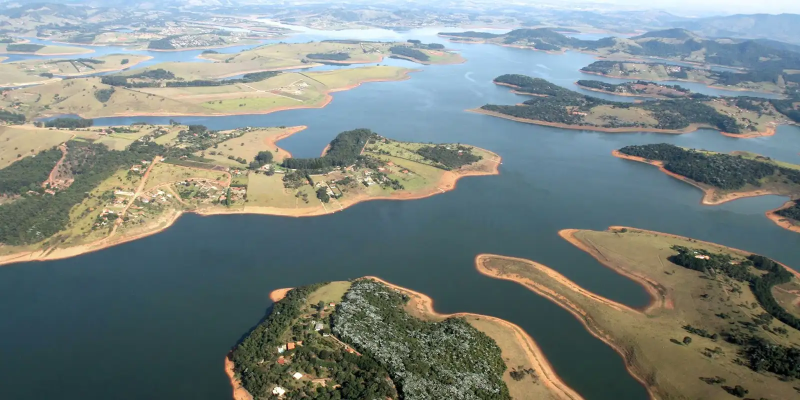 Crise hídrica: Cantareira reduz retirada de água pela Sabesp