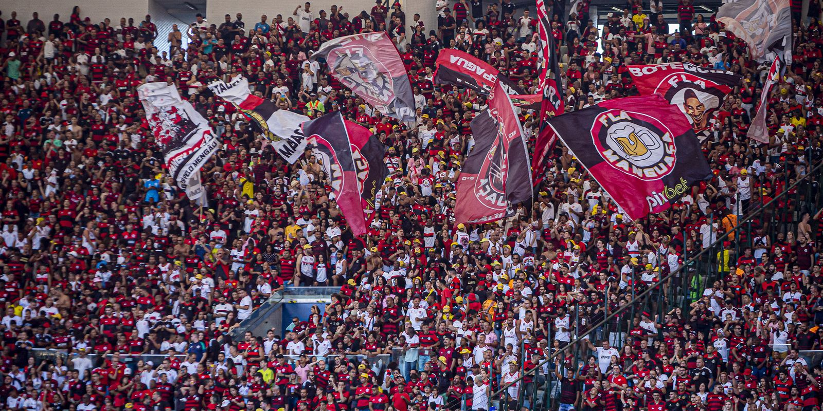 Flamengo reúne torcidas organizadas para enfrentar violência contra mulheres em dias de jogos
