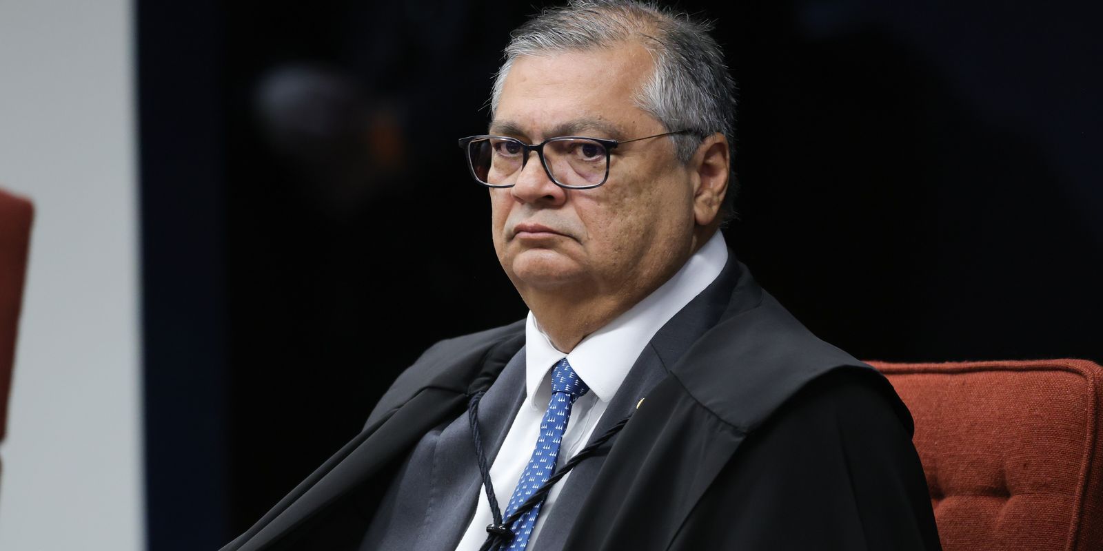 PF indicia mulher que tentou agredir ministro Flávio Dino em voo