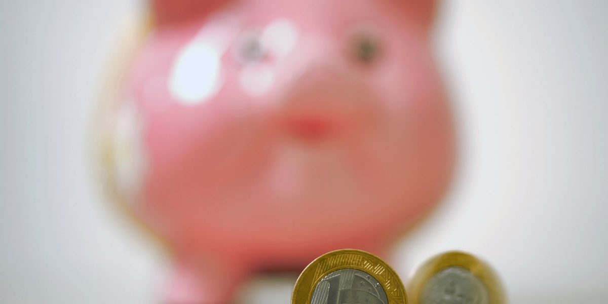 Poupança registra saques de R$ 7,6 bilhões em agosto e acumula perdas em 2025