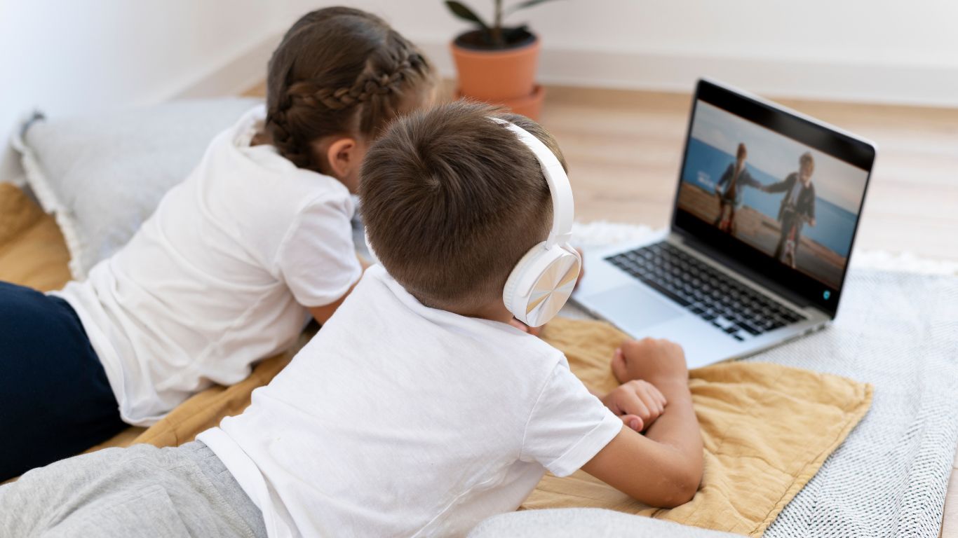 Privacidade de crianças online: o que a multa da Disney ensina ao Brasil em 2025
