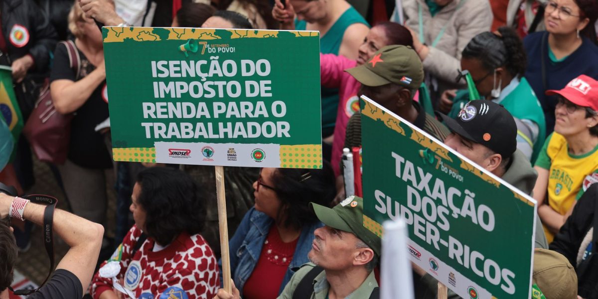 Ato em SP defende soberania e rejeita anistia
