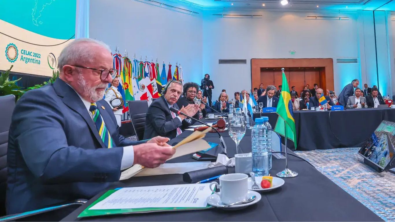 Países da América Latina reagem à presença militar dos EUA no Caribe e alertam para risco à paz regional