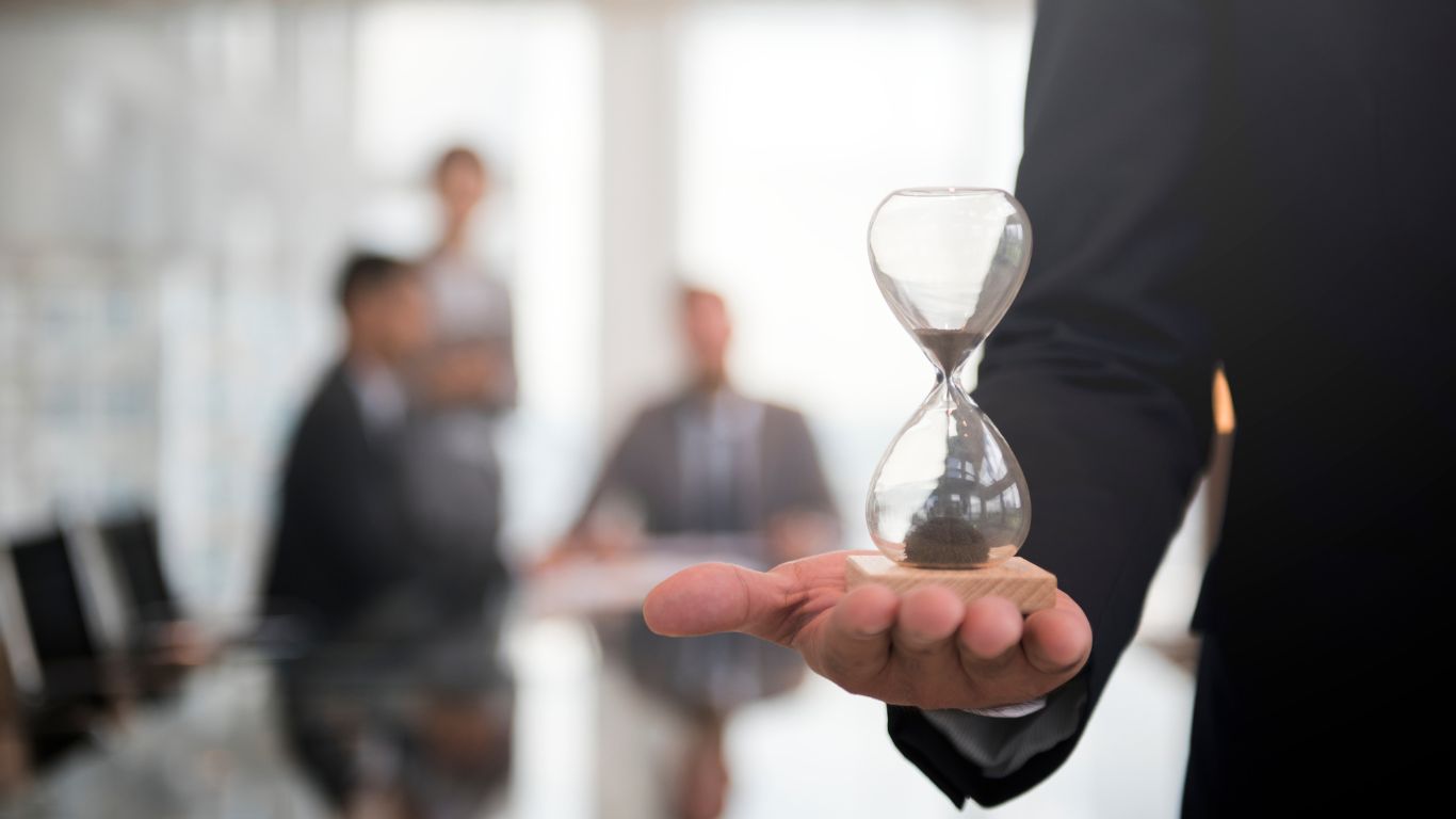 Além da hora faturável: por que o jurídico corporativo precisa comprar resultados e não tempo