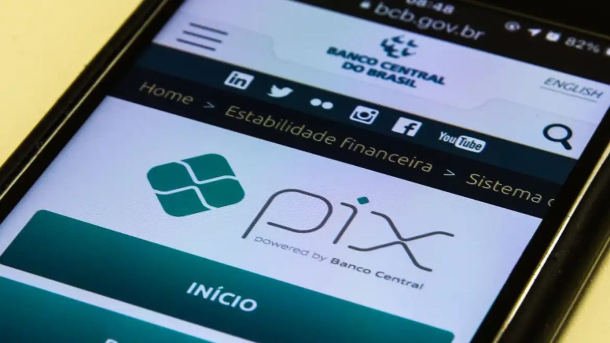 PIX apresenta falha e usuários relatam instabilidade em bancos