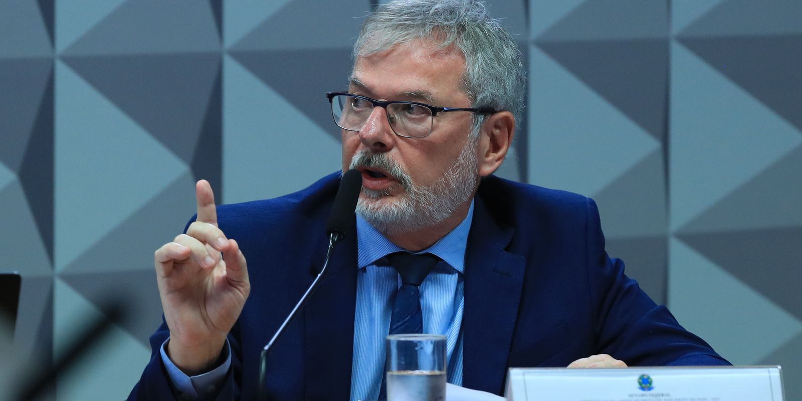 Ex-diretor do INSS nega elo político e diz que contratos com “Careca do INSS” foram legais