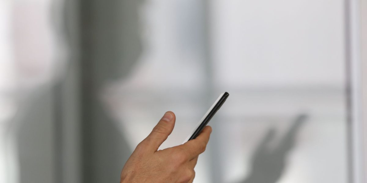 Falha global na Amazon causa instabilidade no Pix e afeta bancos no Brasil
