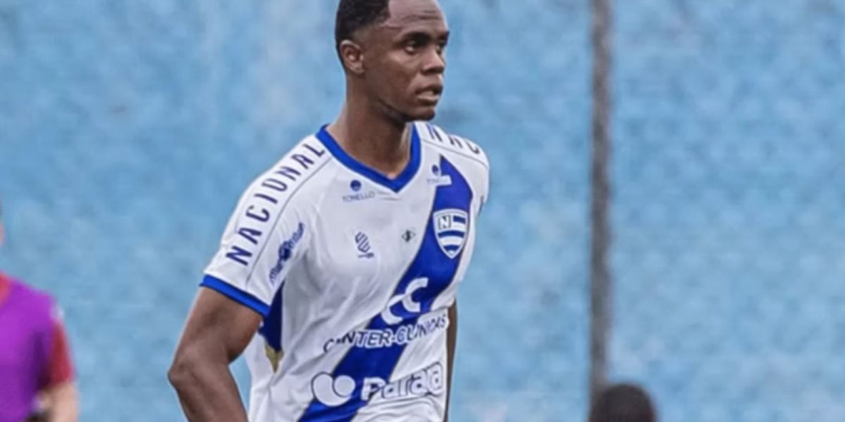 Jogador vítima de racismo é punido com mais jogos de suspensão que agressor no Paraná