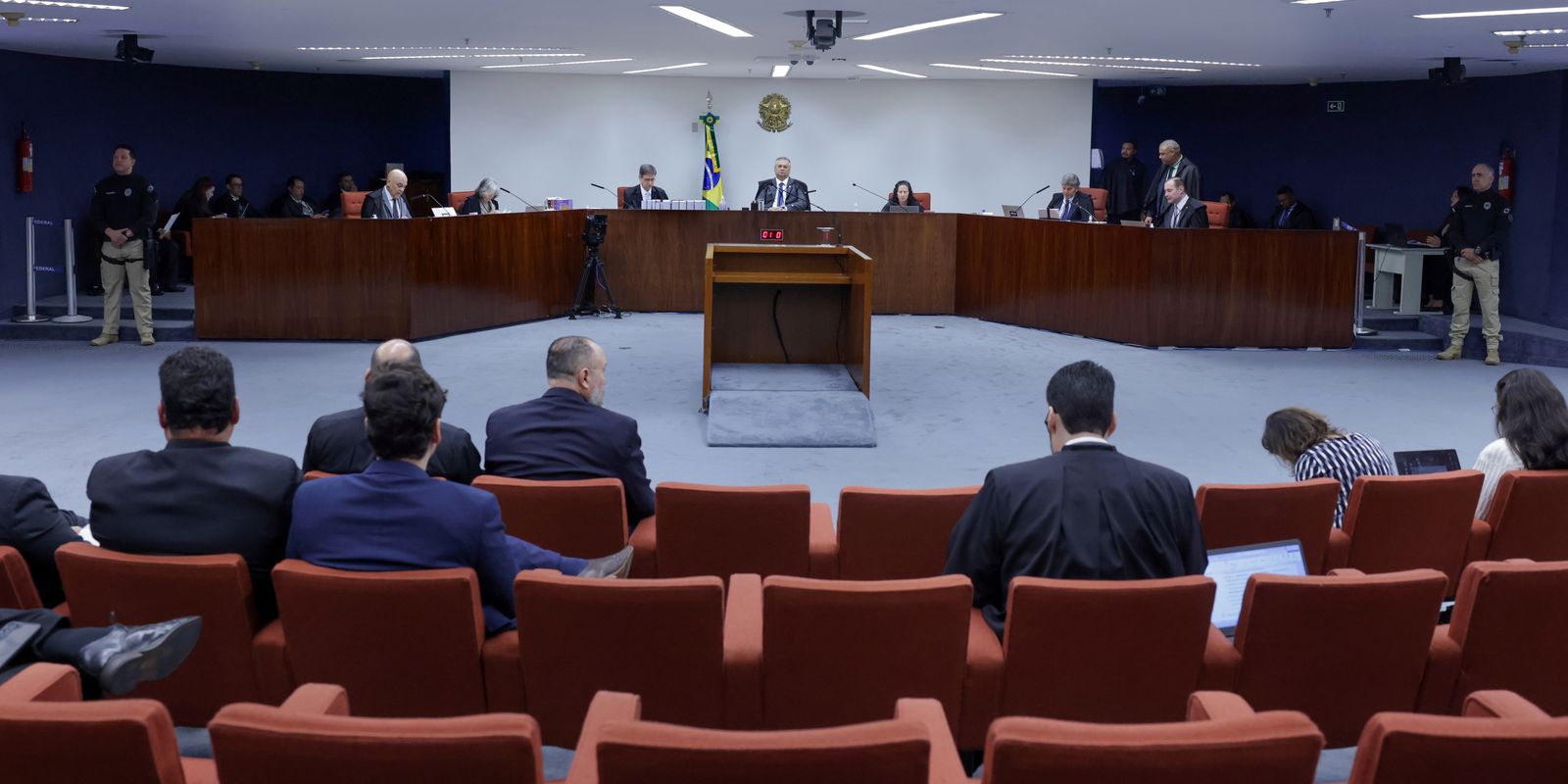 PGR pede condenação de sete réus por participação em trama golpista