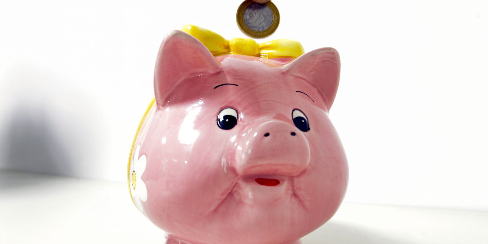 Saques superam depósitos e poupança registra saída líquida de R$ 15 bi em setembro