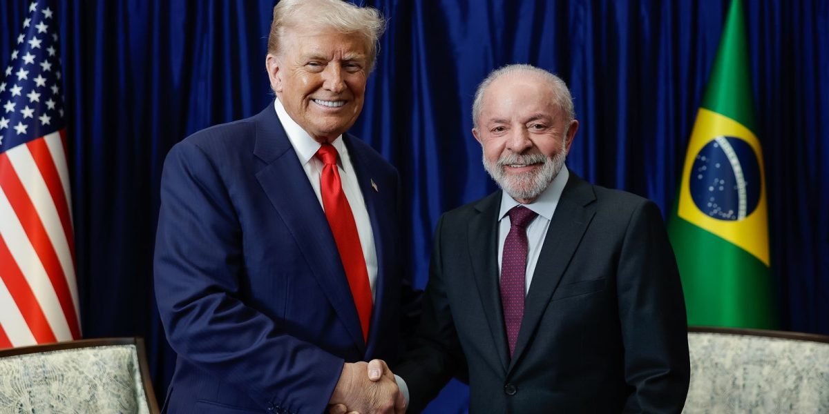 Trump divulga em sua rede social encontro com Lula na Malásia